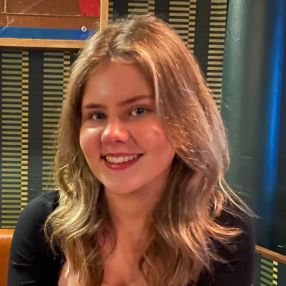 Frederikke, Babysitter i Aarhus