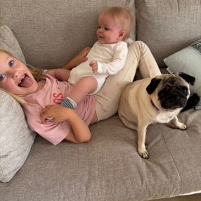 Janni, Familie i Aalborg