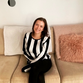 Amanda, Babysitter i Sakskøbing