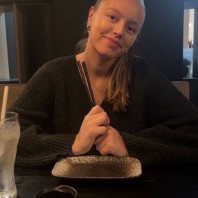 Kamilla, Babysitter i Odense