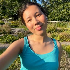 Maya, Babysitter in Taastrup