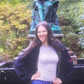 Karoline, Babysitter i Aabenraa