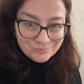 Lana, Babysitter in Slangerup