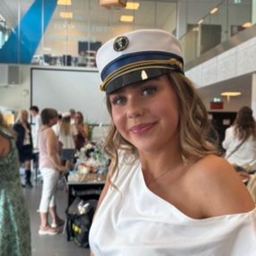 Emma, Babysitter i Frederikssund