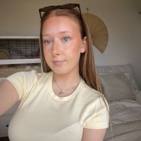 Isabel, Babysitter in Lejre