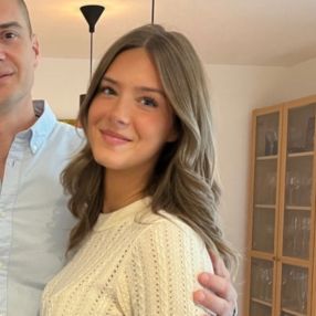 Suana, Babysitter i Odense