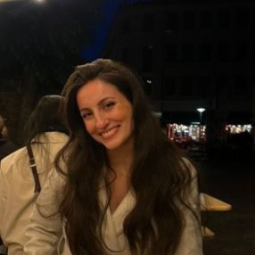 Isabel, Babysitter i København