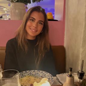 Daniella, Babysitter in Fredensborg