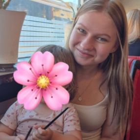 Lærke, Babysitter in Hvidovre