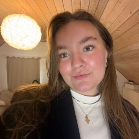 Thea, Babysitter i Ringkøbing-Skjern