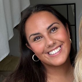 Emma Genia, Babysitter i Aarhus