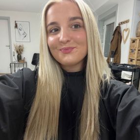 Amelia Pola, Babysitter in Herning