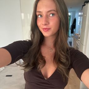 Lena, Babysitter in Herning