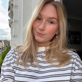 Julie, Babysitter in Aarhus