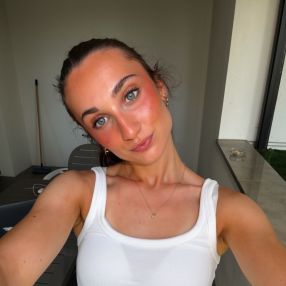 Laura, Babysitter i Søborg