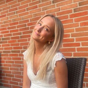 Cille, Babysitter i Pandrup
