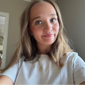 Carla, Babysitter i Hellerup