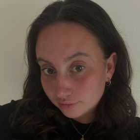 Laura, Babysitter in Frederikssund