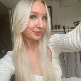 Karoline, Babysitter i Rebild