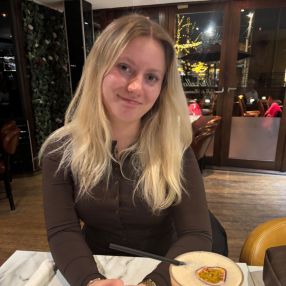 Laura, Babysitter i Esbjerg