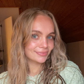 Michelle, Babysitter i Herning