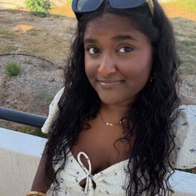 Mithisa, Babysitter i Svendborg