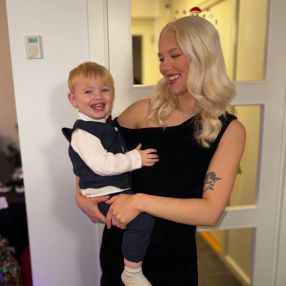 Sabrína, Familie i Odense