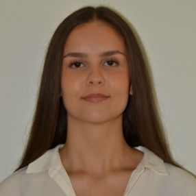 Daniella, Babysitter i Glostrup