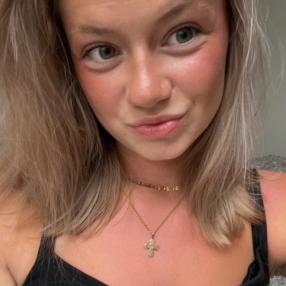 Julie, Babysitter in Ikast