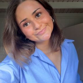 Emel, Babysitter i Haderslev