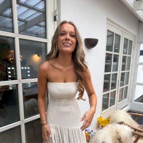 Viola, Babysitter i Solrød Strand