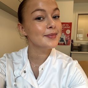 Anna, Babysitter i Fredensborg