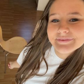 Sara, Babysitter i Elsborg