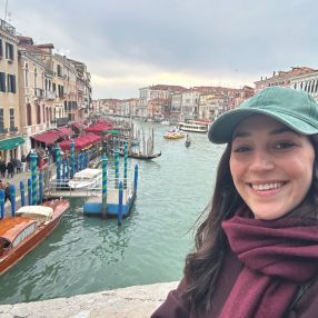 Lucia, Babysitter i København