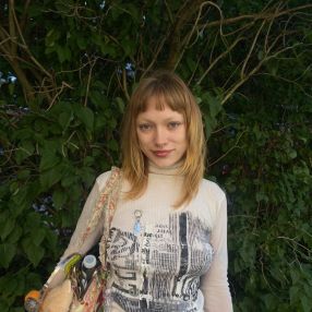 Tilly, Babysitter i København