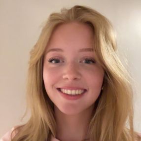 Mathilde, Babysitter i Randers