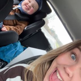 Lærke, Babysitter in Odder