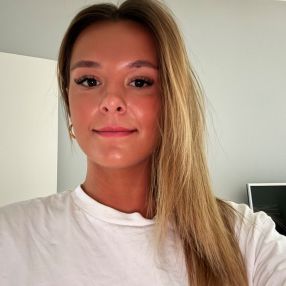 Senija, Babysitter i Odense