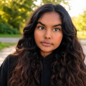 Vindhiya, Babysitter in Middelfart