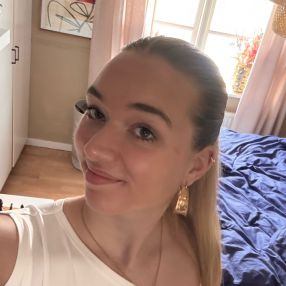 Cecilie, Babysitter in Faxe