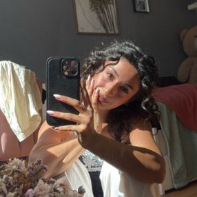 Vian, Babysitter i Hillerød