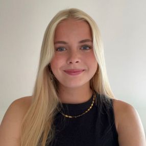 Isabella, Babysitter i Årslev
