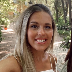 Elena, Babysitter in Don Benito