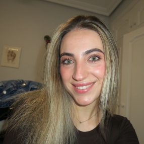 Alejandra, Niñera o canguro en Villaconejos