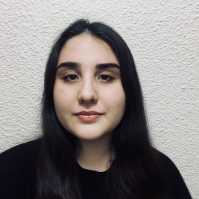Katja, Niñera o canguro en La Roda