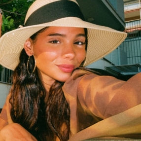 Camila Isabella, Niñera o canguro en Salou