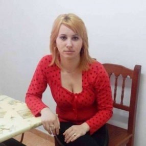 Ani, Babysitter in Lodosa