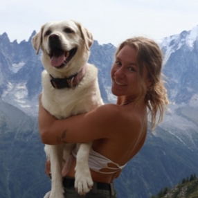 Mireia, Niñera o canguro en Manlleu