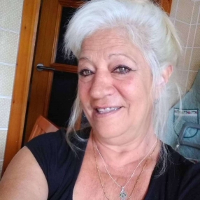 Cristina, Niñera o canguro en Ferrerías