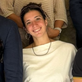 Clara, Babysitter in San Sebastián